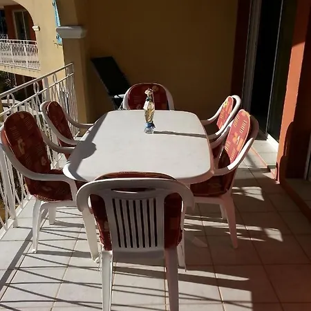 Bleu Marine Apartment *
